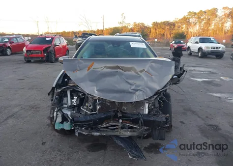 2019 Toyota Corolla Le from USA, damaged, VIN 2T1BURHE8KC199759